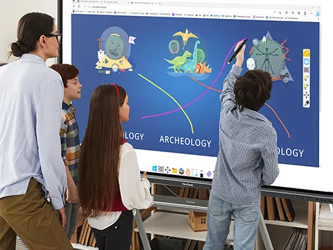students collaborate on a viewboard by using the touch screen