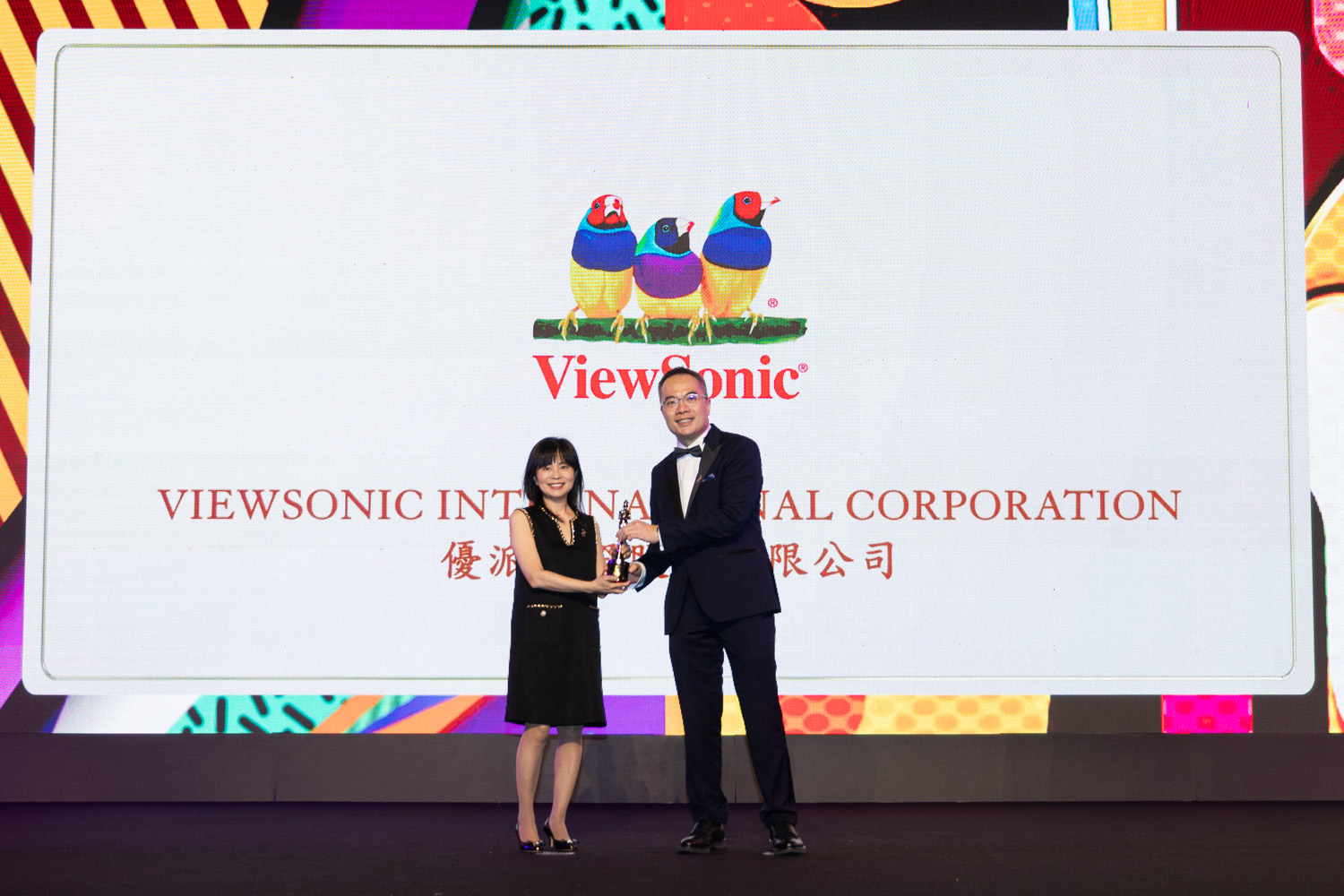 Bonny Cheng, COO at ViewSonic, received the award Best Companies To Work For In Asia.