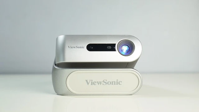 ViewSonic M1 Portable Projector Hands-On