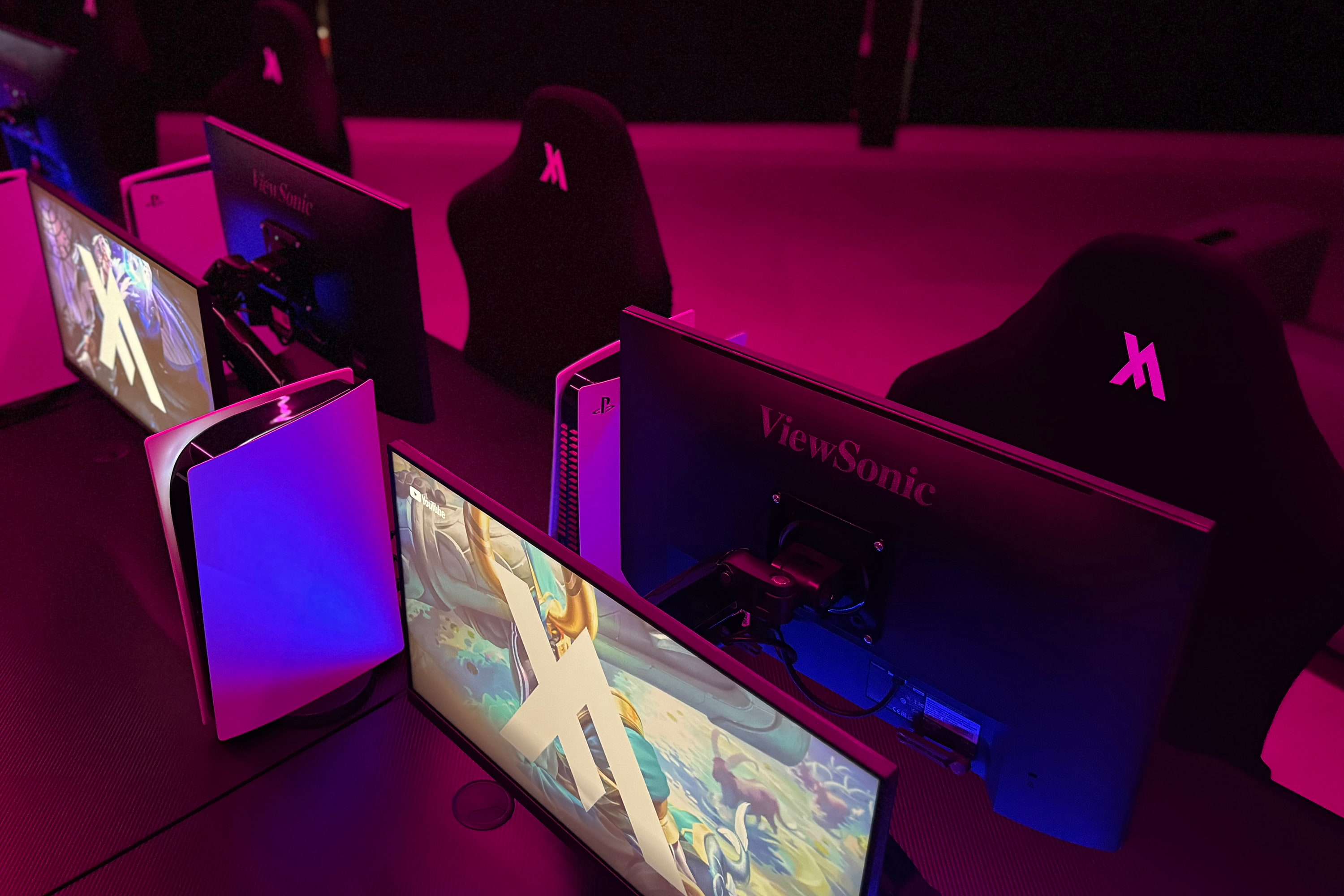 ViewSonic enhances FATE's training facility with premium gaming monitors for peak performance.